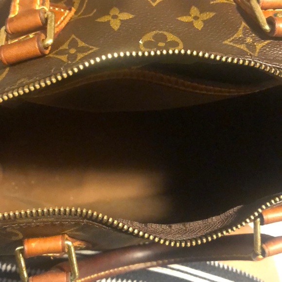 Louis Vuitton Bag - Picture 2 of 4